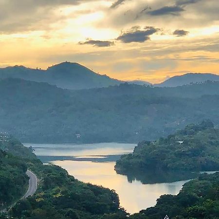 Kandy Victoria Eco Resort Eksteriør billede